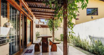 House With Pool in the Condominium Cvb0144