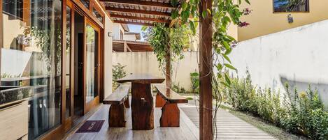 Perushuoneisto | Ulkoruokailutilat