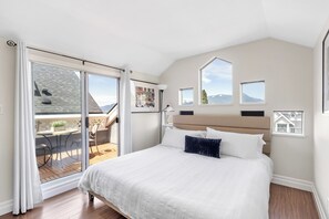 3 chambres, fer et planche à repasser, Wi-Fi gratuit, draps fournis