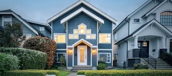 Luxury 3BR Family Home in Central Vancouver