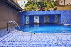 2 piscinas externas