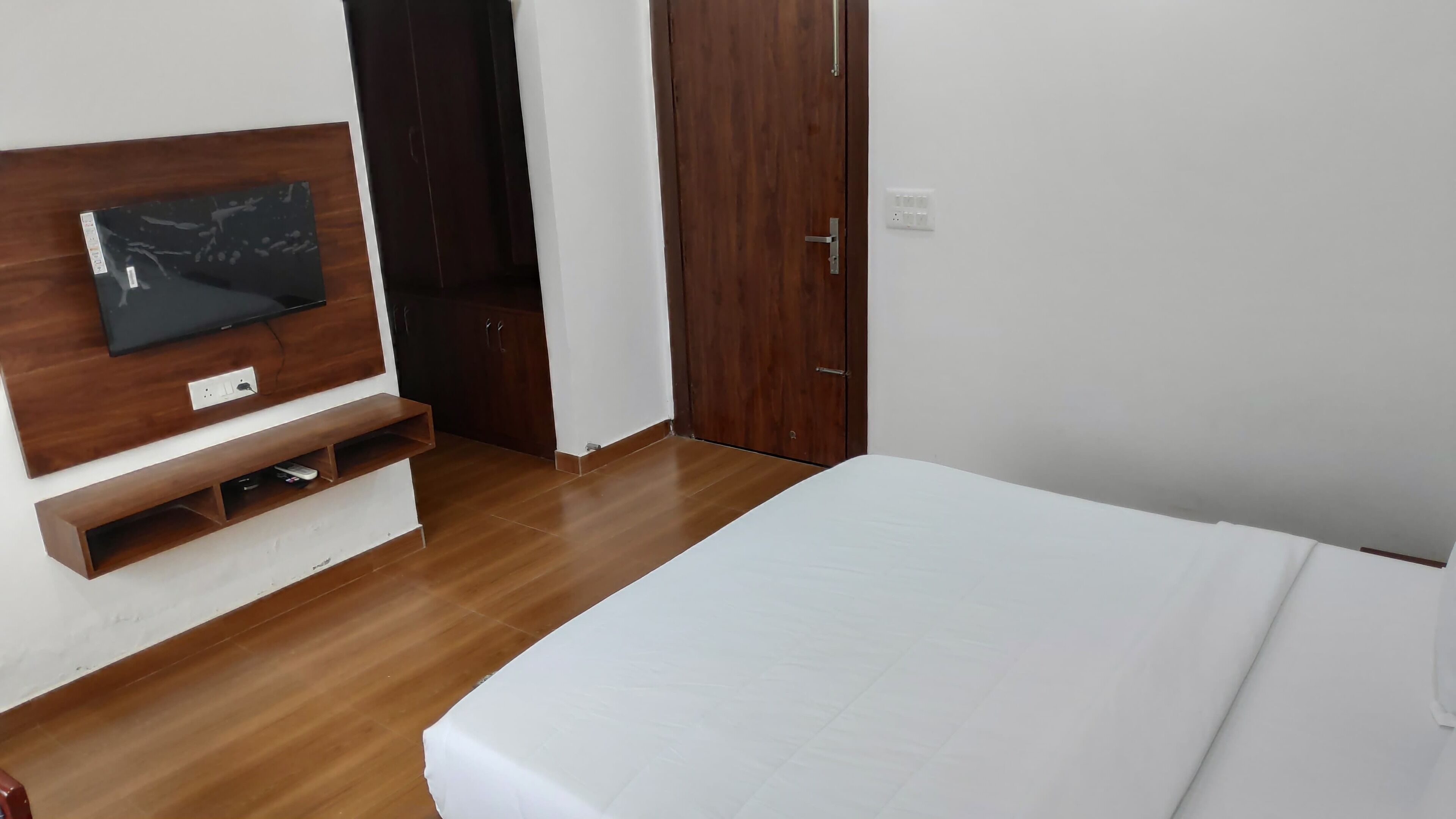 Luxe beddengoed, een laptopwerkplek, gratis wifi