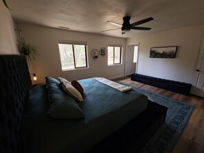 3 Schlafzimmer, Bügeleisen/Bügelbrett, WLAN, Bettwäsche