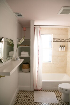 Hair dryer, towels