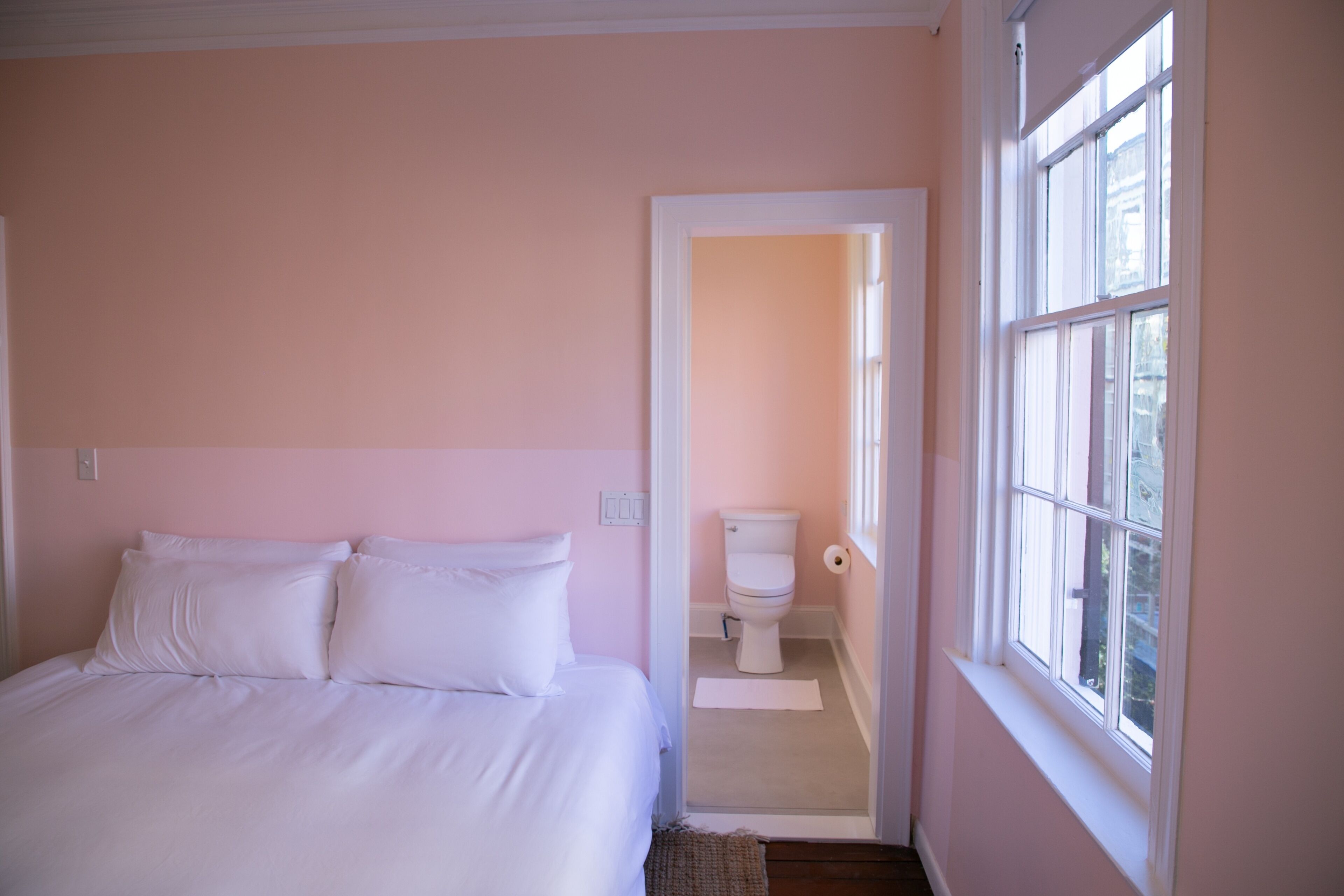 3 chambres, fer et planche à repasser, Wi-Fi gratuit, draps fournis