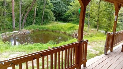 "Laurentius" cozy one room cabin on a Koi Pond