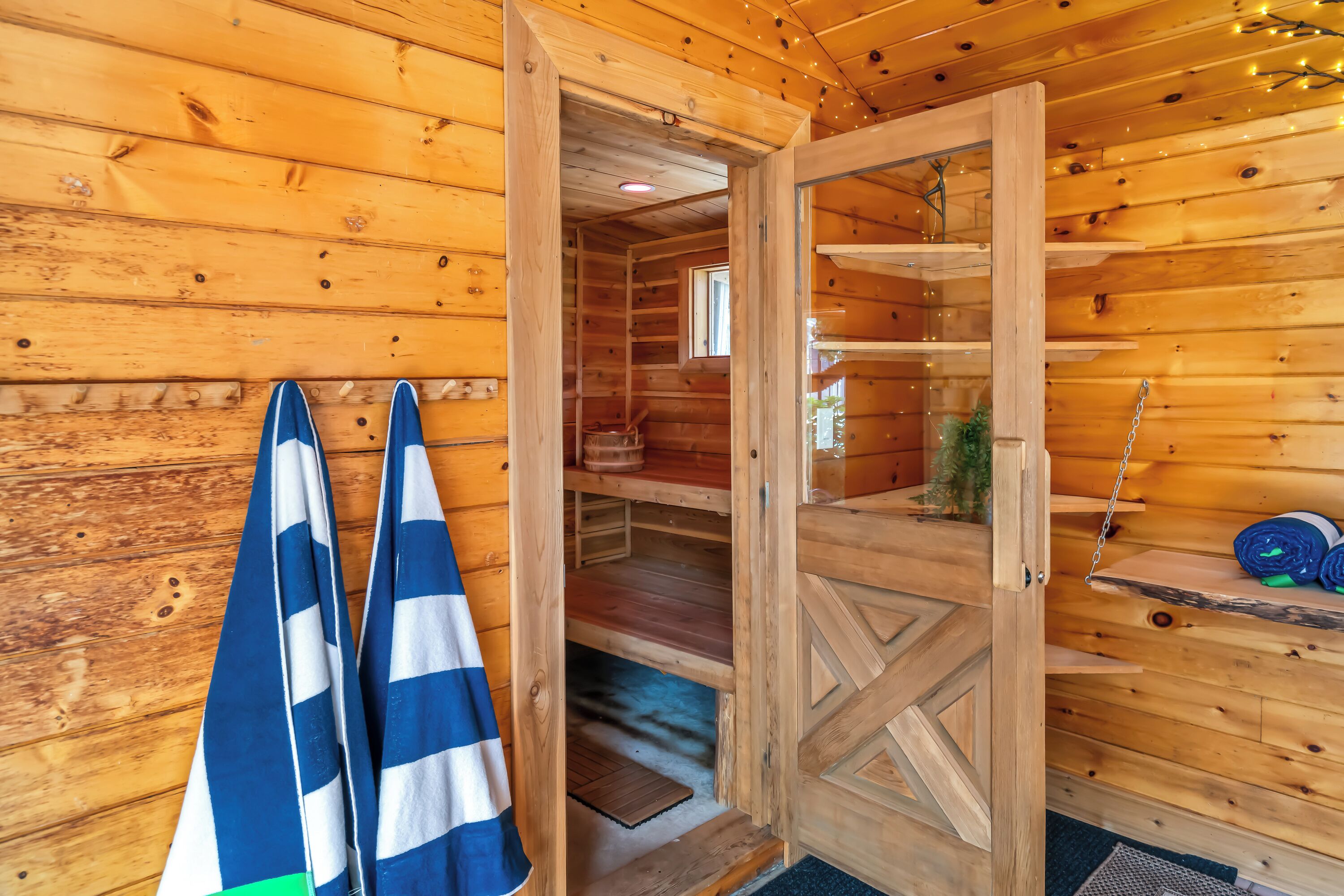 Wood burning Sauna (Bring your own wood)