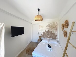 3 chambres, fer et planche à repasser, accès au Wi-Fi (inclus)