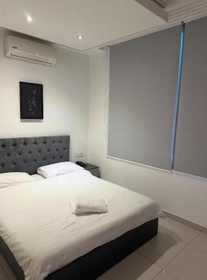 3 dormitorios, tabla de planchar con plancha, Internet y ropa de cama