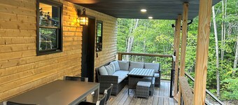 Peaceful family cabin in the woods