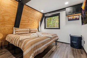 2 quartos, acesso à internet, roupa de cama