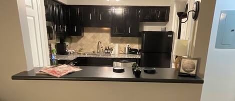 Mikrowelle, Ofen, Herdplatte, Geschirrspüler