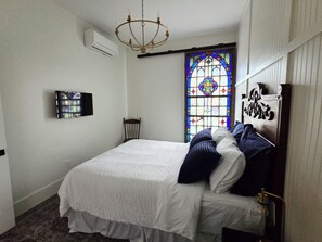 2 chambres, fer et planche à repasser, Wi-Fi gratuit, draps fournis