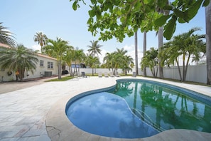 Piscine extérieure