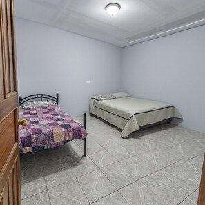 Deluxe Suite | Laptop workspace, free WiFi