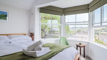 3 bedrooms, individually decorated, individually furnished, free WiFi