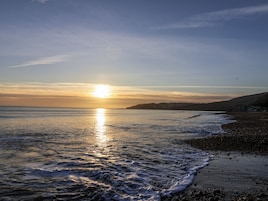 Una playa cerca