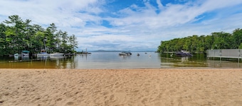 2 Mi to Marina & Beach: Frye Island Retreat!