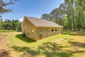 Exterior - Near 17 Springs Sports Complex: Millbrook Duplex! (Millbrook)