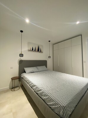 3 bedrooms, desk, free WiFi, bed sheets - House between Land and Sea - close to the beach - pets welcome! (Les Sables-d'Olonne)