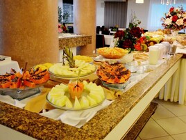 Desayuno buffet incluido todos los días 