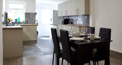 Tranquil Nottingham Retreat