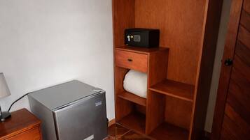 Family Triple Room | Safe