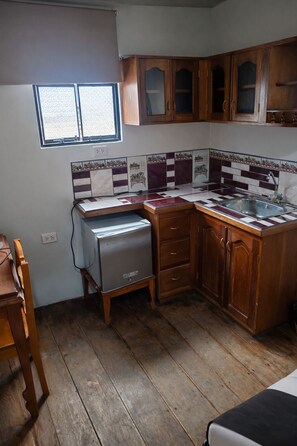 Firemannsrom – familie, flere senger | Eget kjøkken | Minikjøleskap