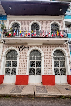 Front of property - Hotel Época (Belen)