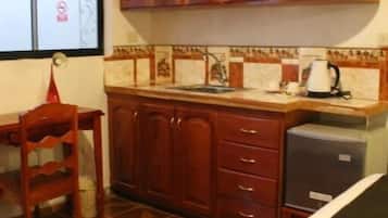 Standard Triple Room | In-room safe, free WiFi, bed sheets