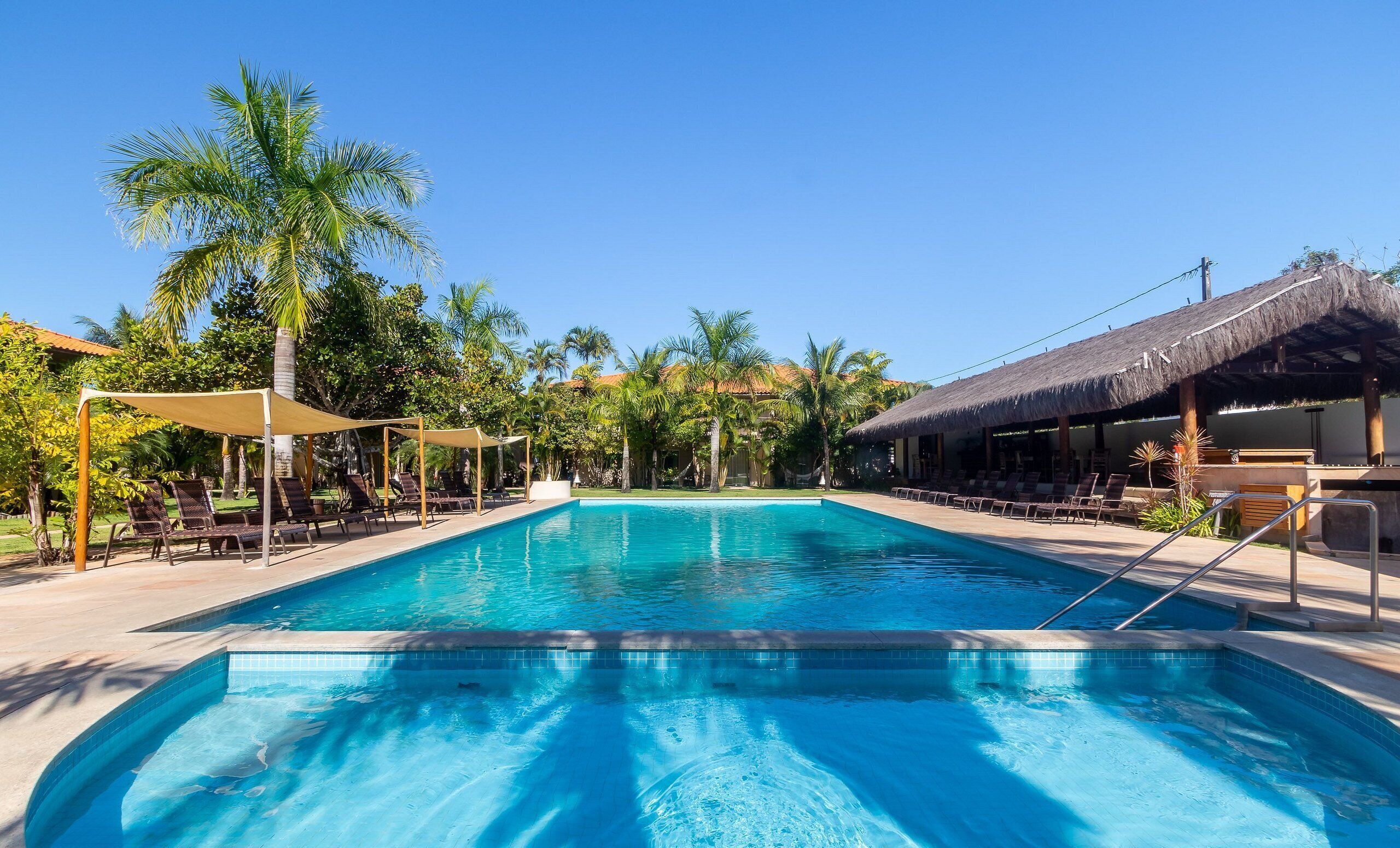 2 piscinas al aire libre