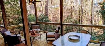 Comfy Cabin near Lake Rabun
