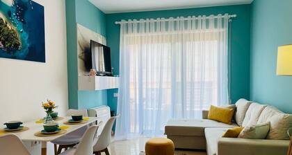 Sunny Apartment by PikHost