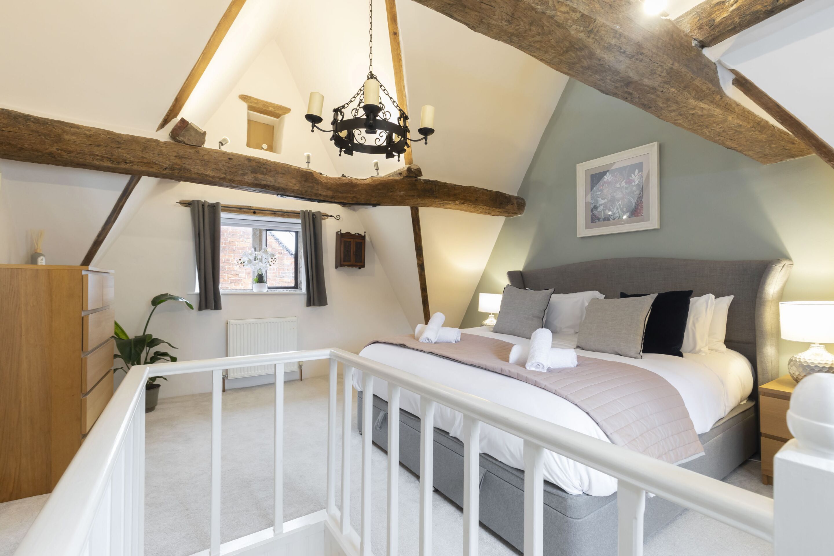 3 slaapkamers, reisbedje, gratis wifi, beddengoed