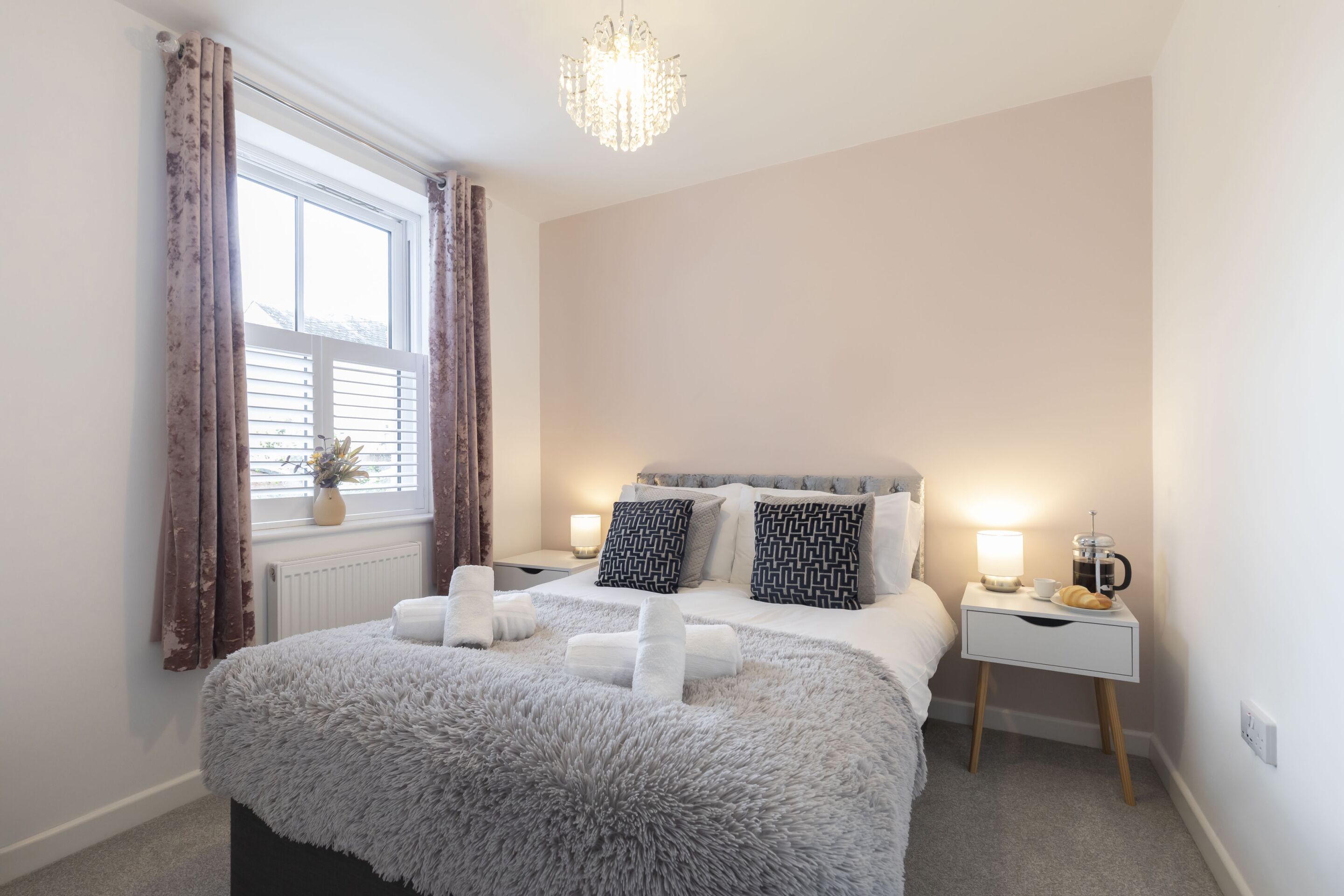 2 bedrooms, iron/ironing board, travel cot, free WiFi