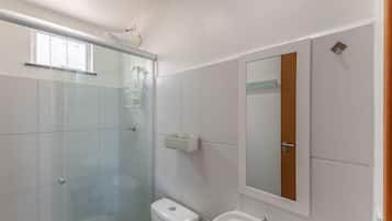 Basic Apartment | Bathroom