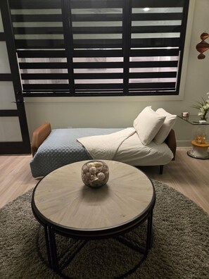 2 dormitorios, tabla de planchar con plancha, wifi gratis y ropa de cama