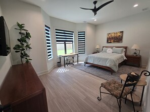 2 bedrooms, iron/ironing board, bed sheets