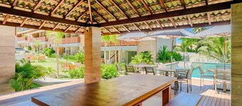 Apt w/ Pool and 2 Suites in Guarajuba Tra0014