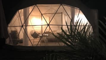 Luxe suite, uitzicht op bergen | Woonruimte