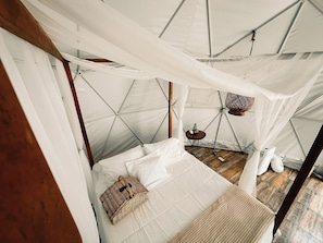 Luxury Suite, Mountain View | Individually furnished, free WiFi - ORANGE  (Quimbaya)
