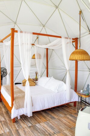 Individually furnished, free WiFi - ORANGE  (Quimbaya)