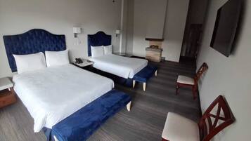 Deluxe Twin Room, Balcony | In-room safe, free WiFi