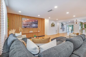 Villa Luxe, 4 chambres, piscine privée, vue jardin | Salle de séjour