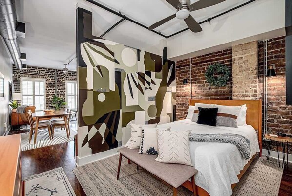 1 chambre, fer et planche à repasser, lit parapluie, Wi-Fi