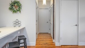 Interior - Spacious Historic 2BD 2BA Downtown Condo (Savannah)