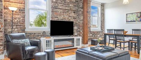 TV, fireplace, offices