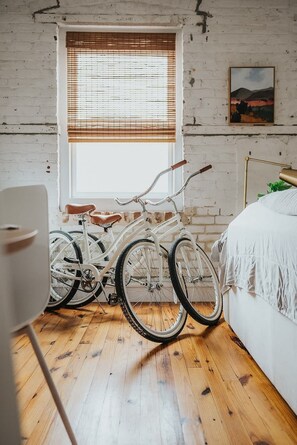 1 bedroom, travel crib, WiFi, bed sheets