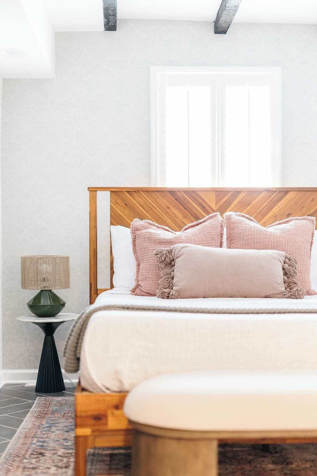 The coziest queen size bed is waiting for you to have a good nights rest after exploring the Historic District!