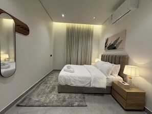 3 chambres, fer et planche à repasser, Wi-Fi gratuit, draps fournis